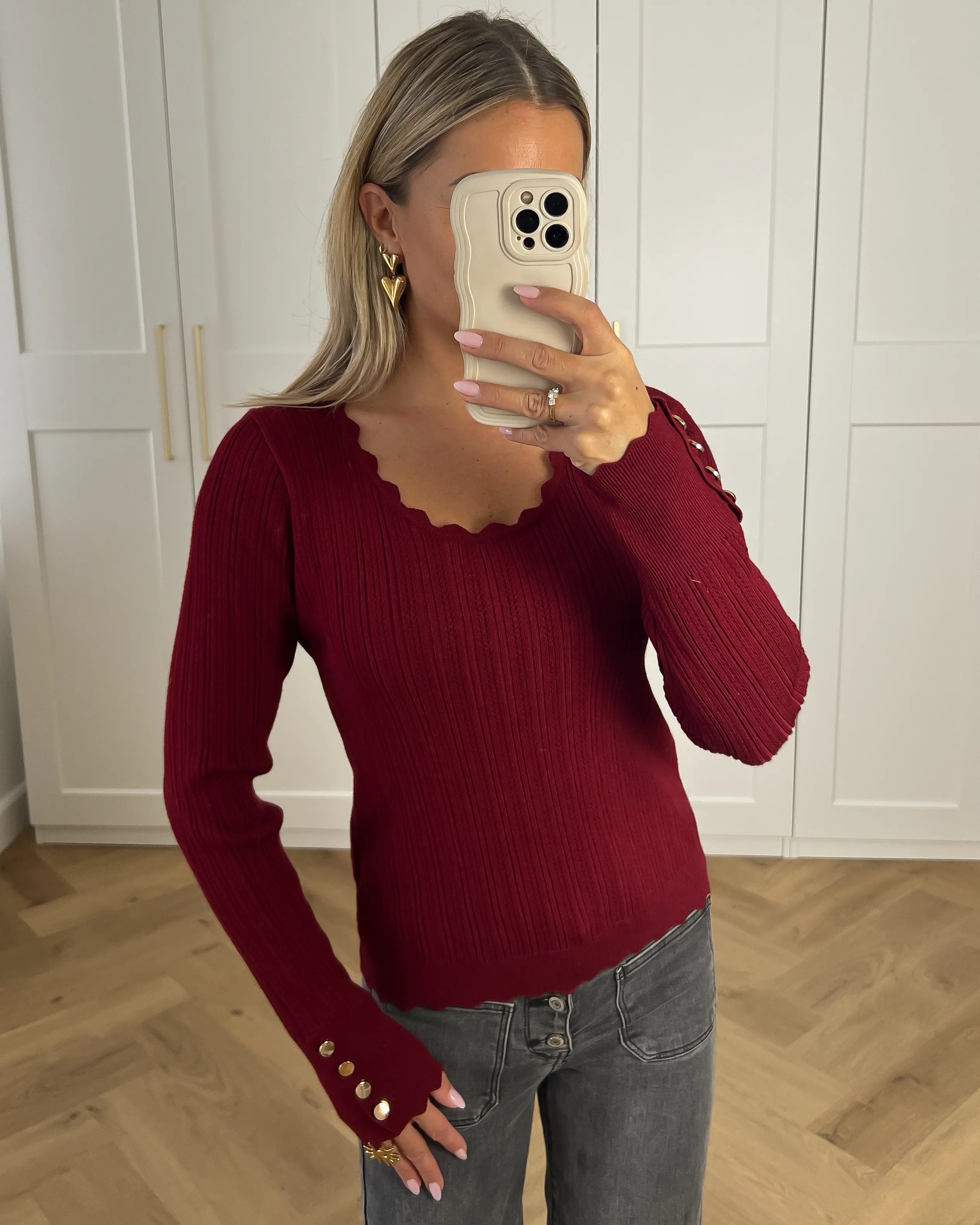 FABIENNE - Ribbed Button Longsleeve Sweater in Bordeaux Red