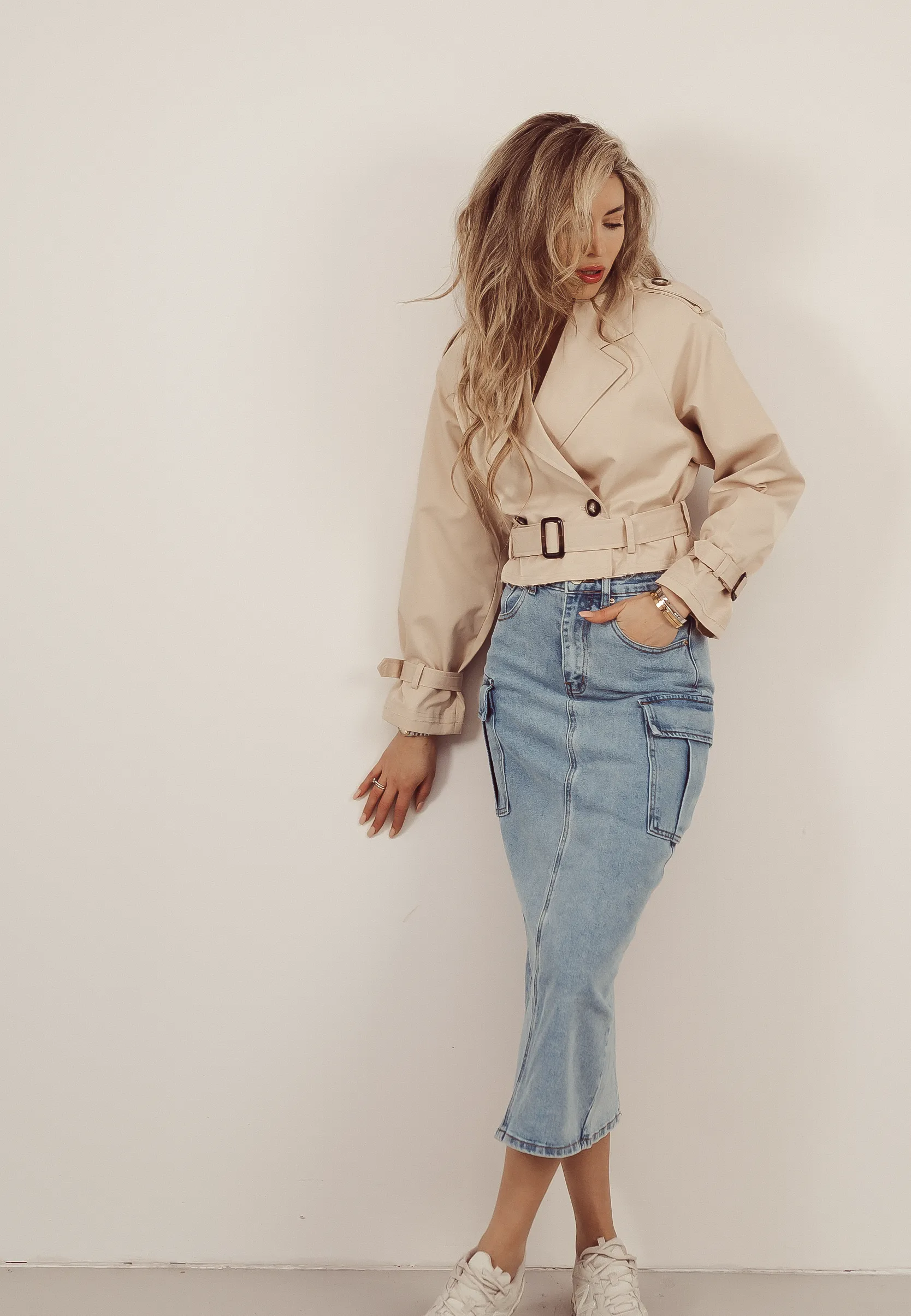 SALE - NOVA Cropped Trenchcoat in Beige