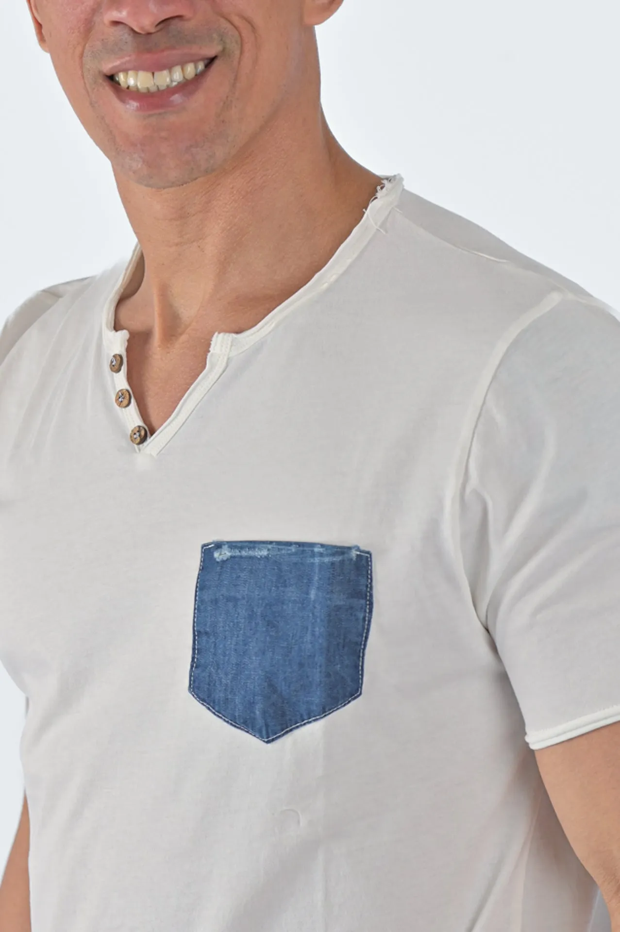 T-shirt con taschino DPE 2328 SS23