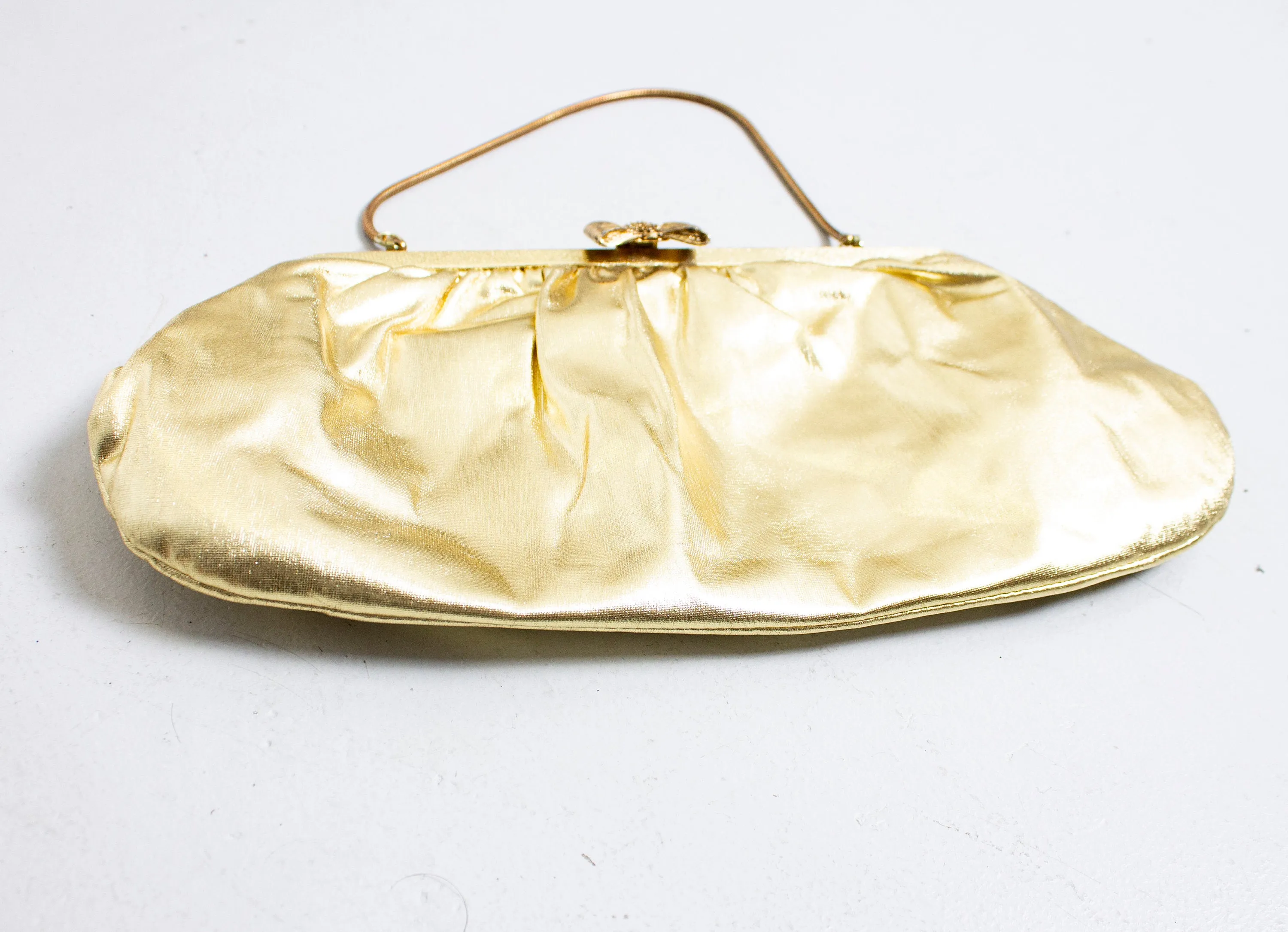 Vintage 1950s Purse Gold Metallic Fabric BOW Clasp Chain Cocktail Clutch Bag 60s